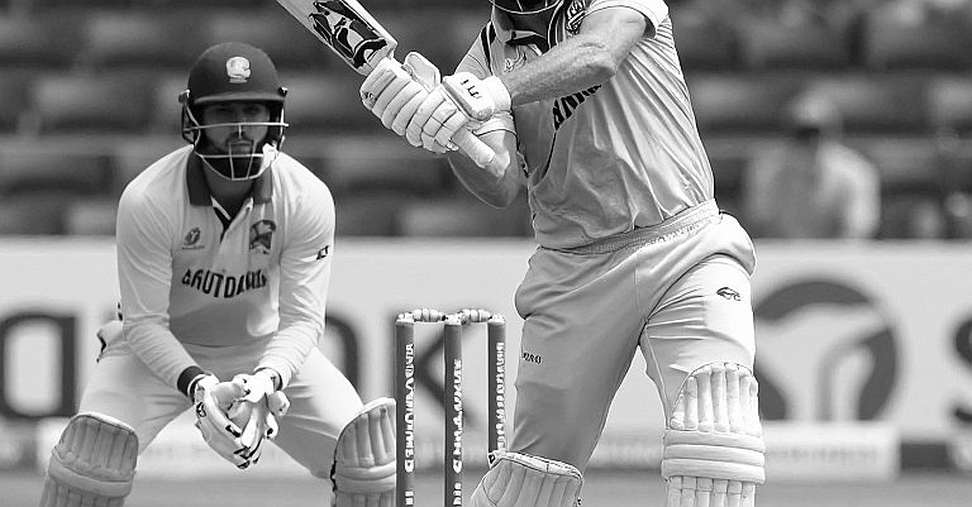 खाली फ़ाइल, पूरा भरोसा: क्रिकेट विश्लेषण का सबसे ख़तरनाक दस्तावेज़ वह है जिसमें कुछ लिखा ही नहीं खाली फ़ाइल, पूरा भरोसा: क्रिकेट विश्लेषण का सबसे ख़तरनाक दस्तावेज़ वह है जिसमें कुछ लिखा ही नहीं